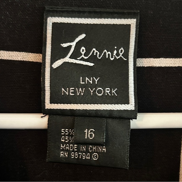 Linen Lenny LNY Dress - Picture 4 of 6